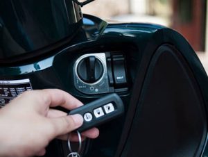 Sửa khóa tại nhà 24h chuyên Sửa Ổ Khóa, Mở Ổ Khóa nhà, Sửa Mở Khóa ôtô, Sửa Khóa Két Sắt, Làm khóa smartkey xe máy, Kích bình ôtô