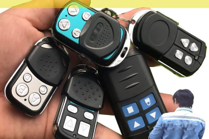 Sửa khóa remoter cửa cuốn 1 cua cuon 2