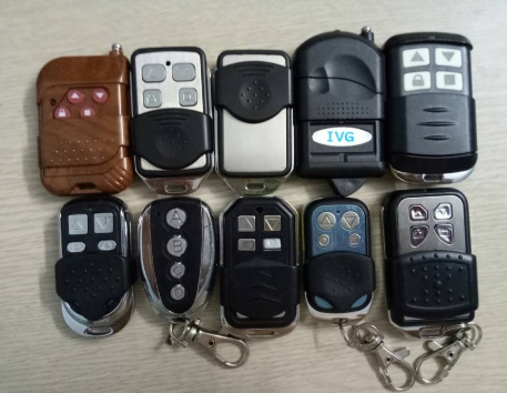 Sửa khóa remoter cửa cuốn 2 Sửa khóa remoter cửa cuốn, Sửa khóa tại nhà 24h, Sửa Mở Khóa ôtô, Sửa Khóa Két Sắt, Làm khóa smartkey xe máy, Kích bình ôtô
