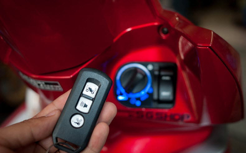 Làm Khóa Smartkey Xe Máy, Sửa khóa tại nhà 24h chuyên, Sửa Mở Khóa ôtô, Sửa Khóa Két Sắt, Làm khóa smartkey xe máy, Kích bình ôtô