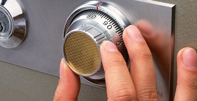 Sửa khóa tại nhà 24h chuyên Sửa Ổ Khóa, Mở Ổ Khóa nhà, Sửa Mở Khóa ôtô, Sửa Khóa Két Sắt, Làm khóa smartkey xe máy, Kích bình ôtô