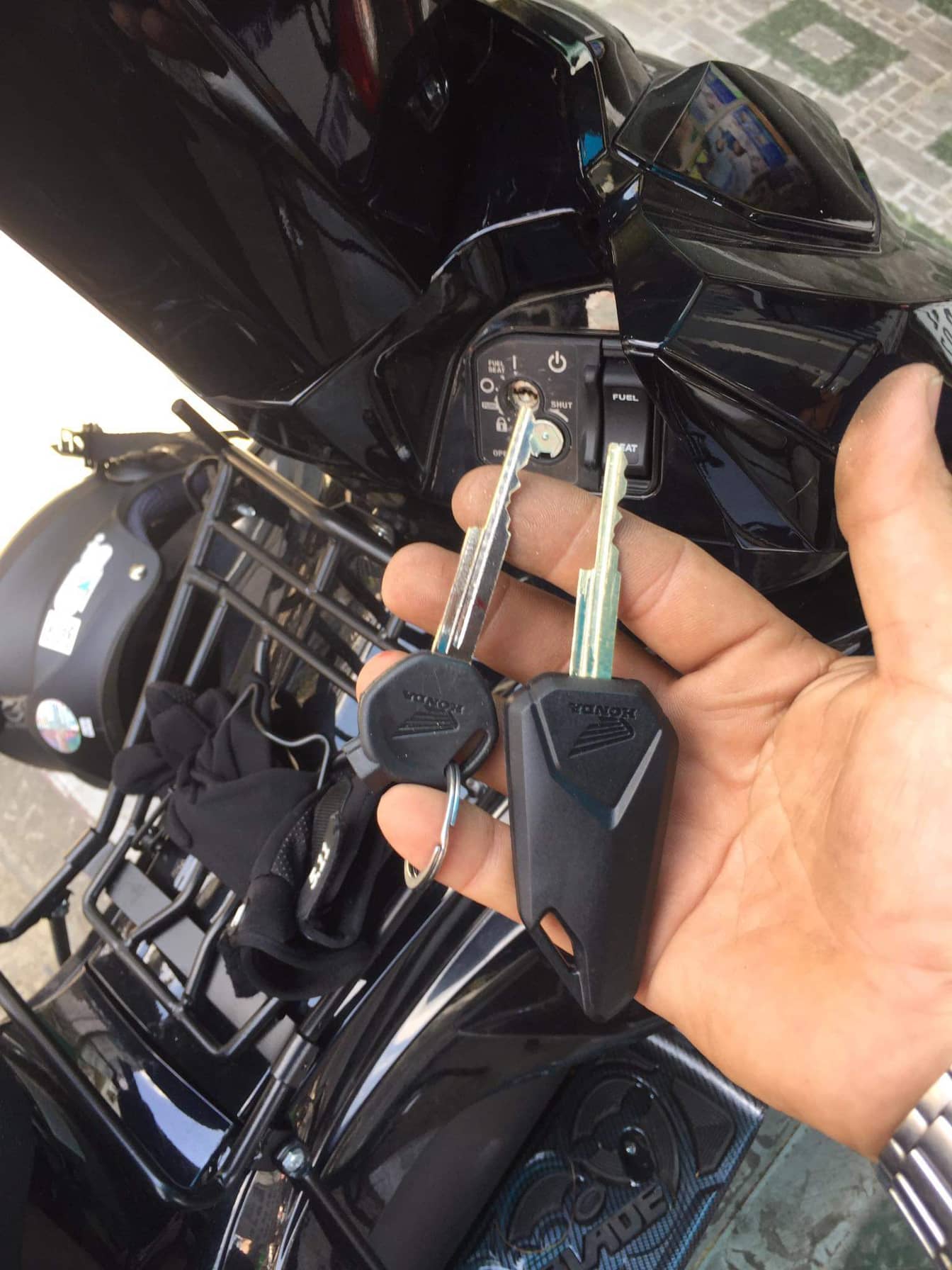 Làm Khóa Smartkey Xe Máy, Sửa khóa tại nhà 24h chuyên, Sửa Mở Khóa ôtô, Sửa Khóa Két Sắt, Làm khóa smartkey xe máy, Kích bình ôtô
