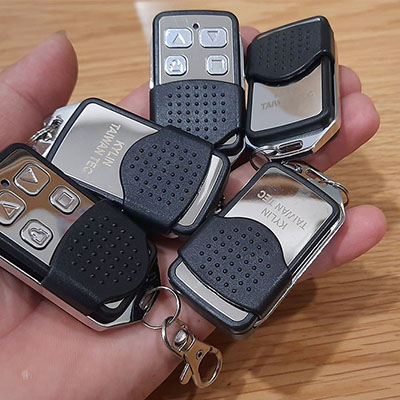 Sửa khóa tại nhà 24h chuyên Sửa Ổ Khóa, Mở Ổ Khóa nhà, Sửa Mở Khóa ôtô, Sửa Khóa Két Sắt, Làm khóa smartkey xe máy, Kích bình ôtô